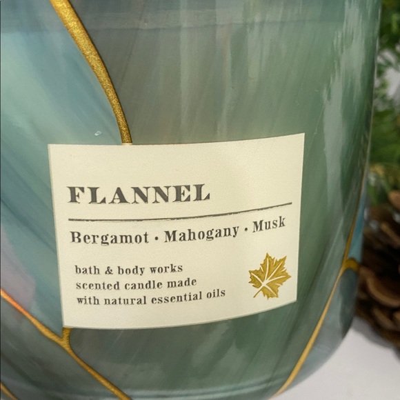 Bath & Body Works “Flannel” NEW 3 Wick Candle - Picture 2 of 6